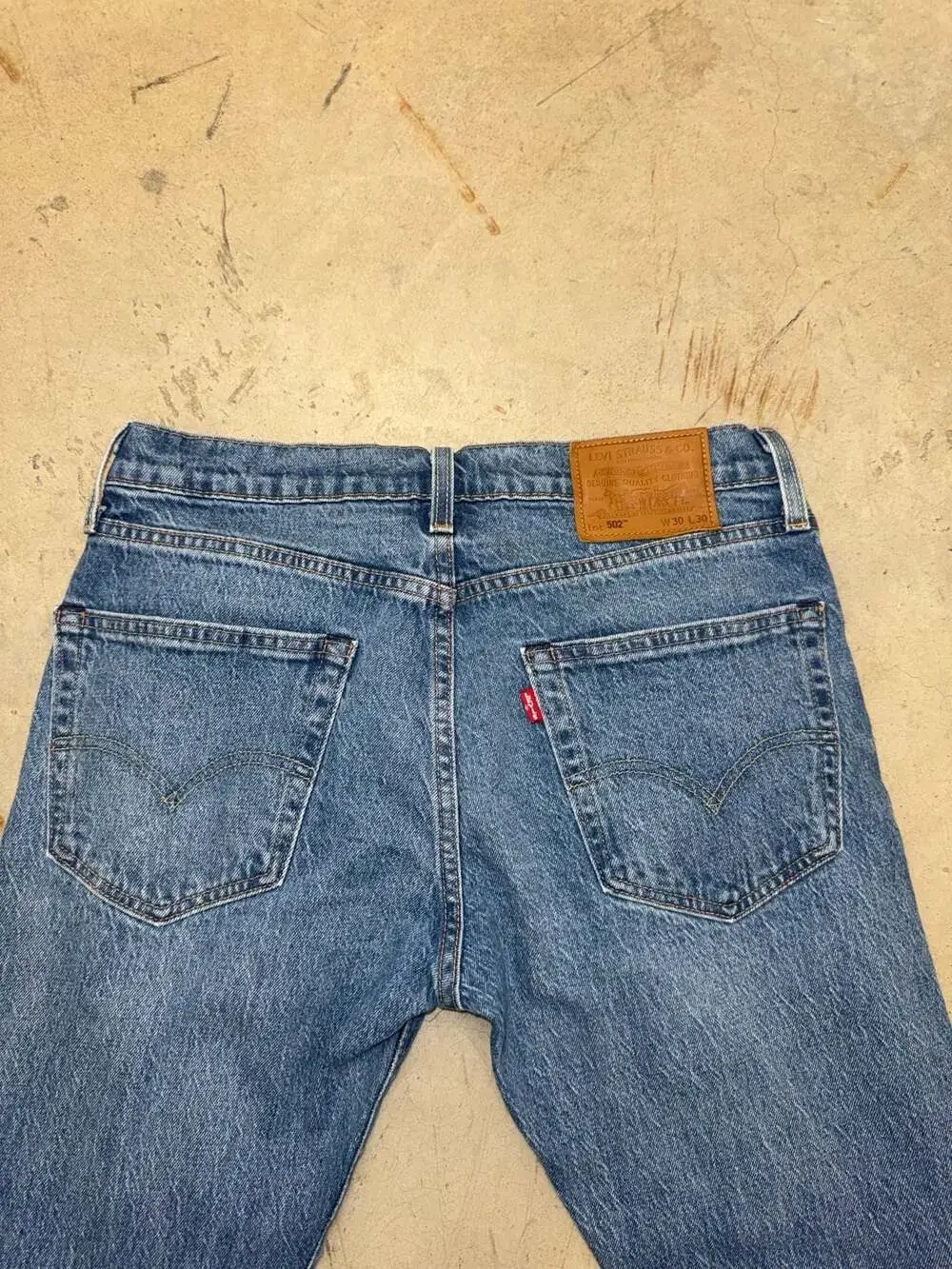 Levi's Premium 502 Taper Fit Men's Jeans W30 L30 Medium Wash